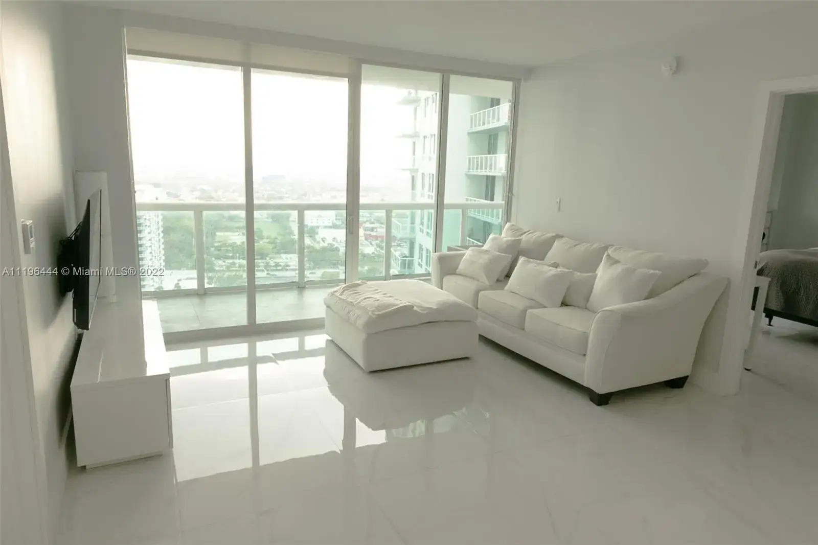 2 bedroom 2 bath Residential for sale at 1800 N Bayshore Dr # 2910, Miami FL 33132