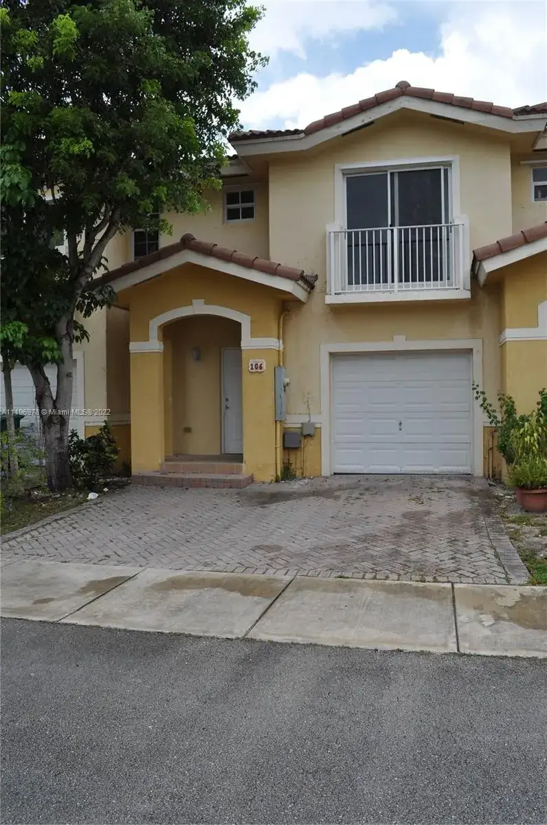 3 bedroom 2 bath Residential for sale at 14086 SW 260th St # 106, Homestead FL 33032