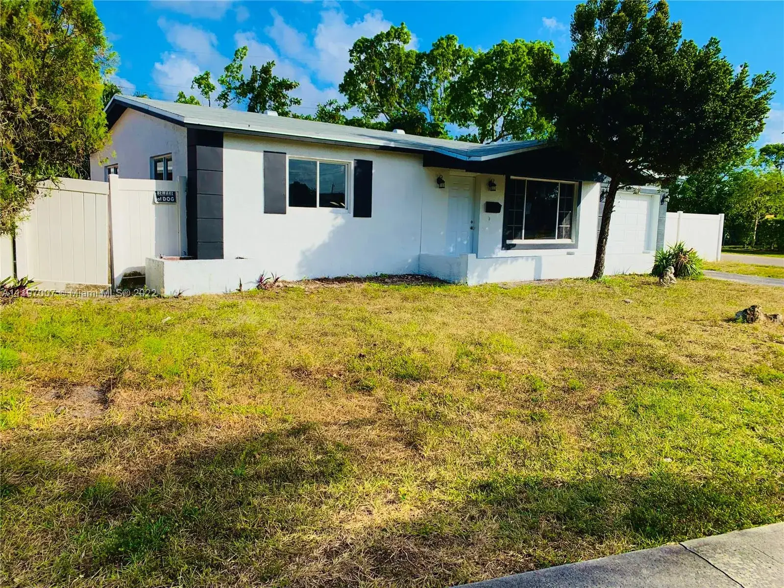 4 bedroom 2 bath Residential for sale at 3420 NW 41st St, Lauderdale Lakes FL 33309