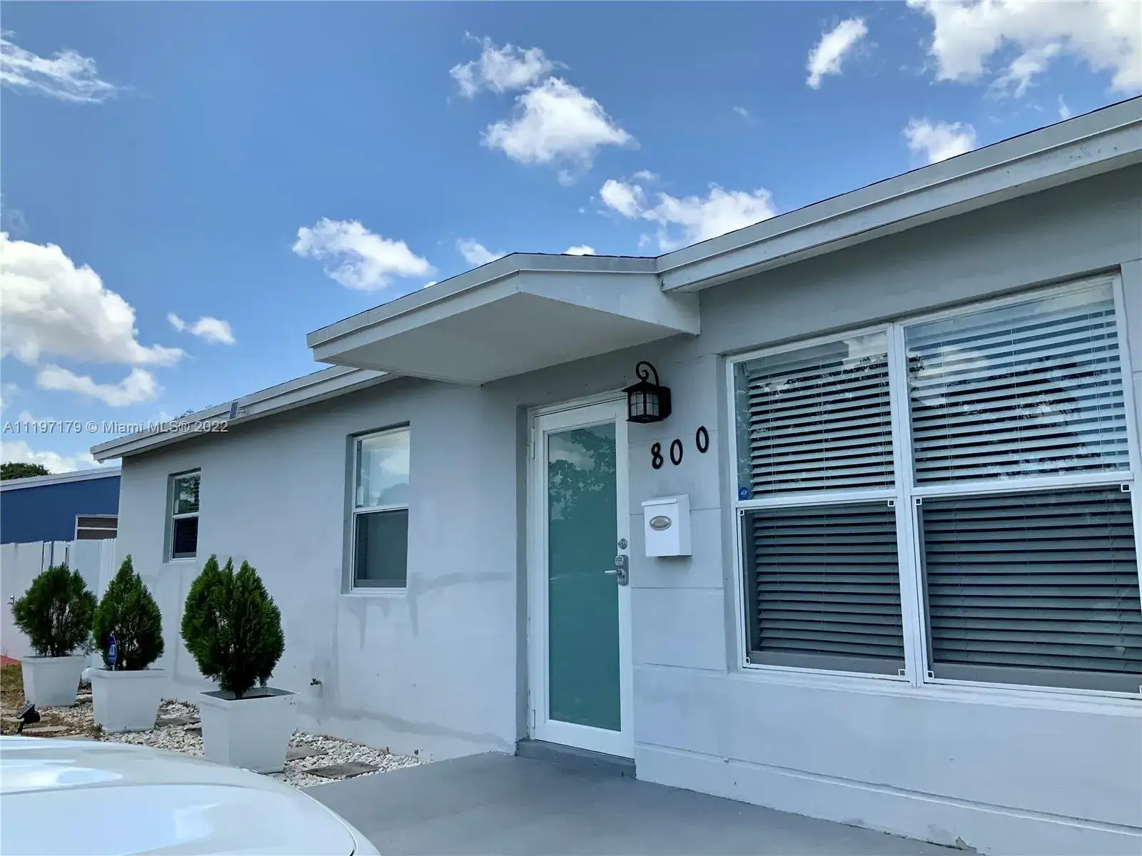 2 bedroom 1 bath Residential Lease for rent at 800 N 69th Ave, Hollywood FL 33024
