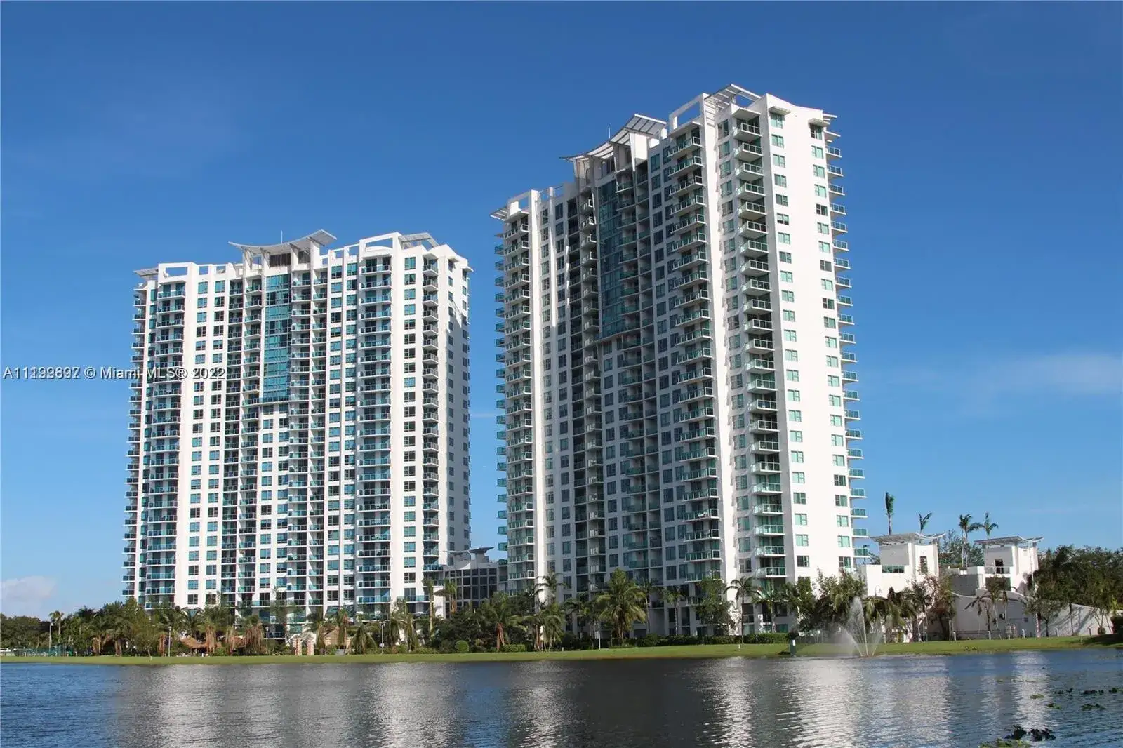1 bedroom 2 bath Residential Lease for rent at 2641 N Flamingo Rd # 2007N, Sunrise FL 33323
