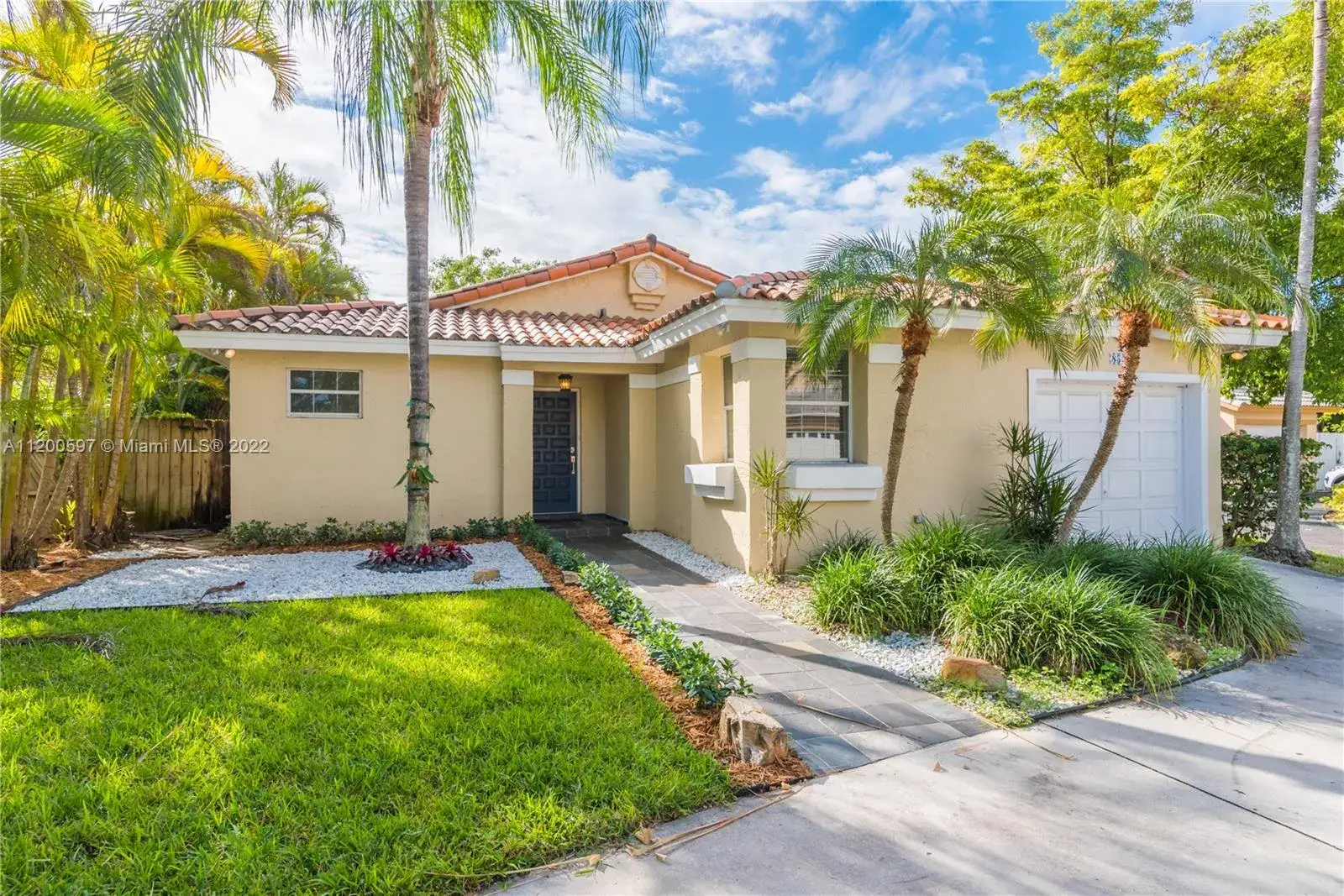 3 bedroom 2 bath Residential for sale at 8540 SW 210th Ter, Cutler Bay FL 33189