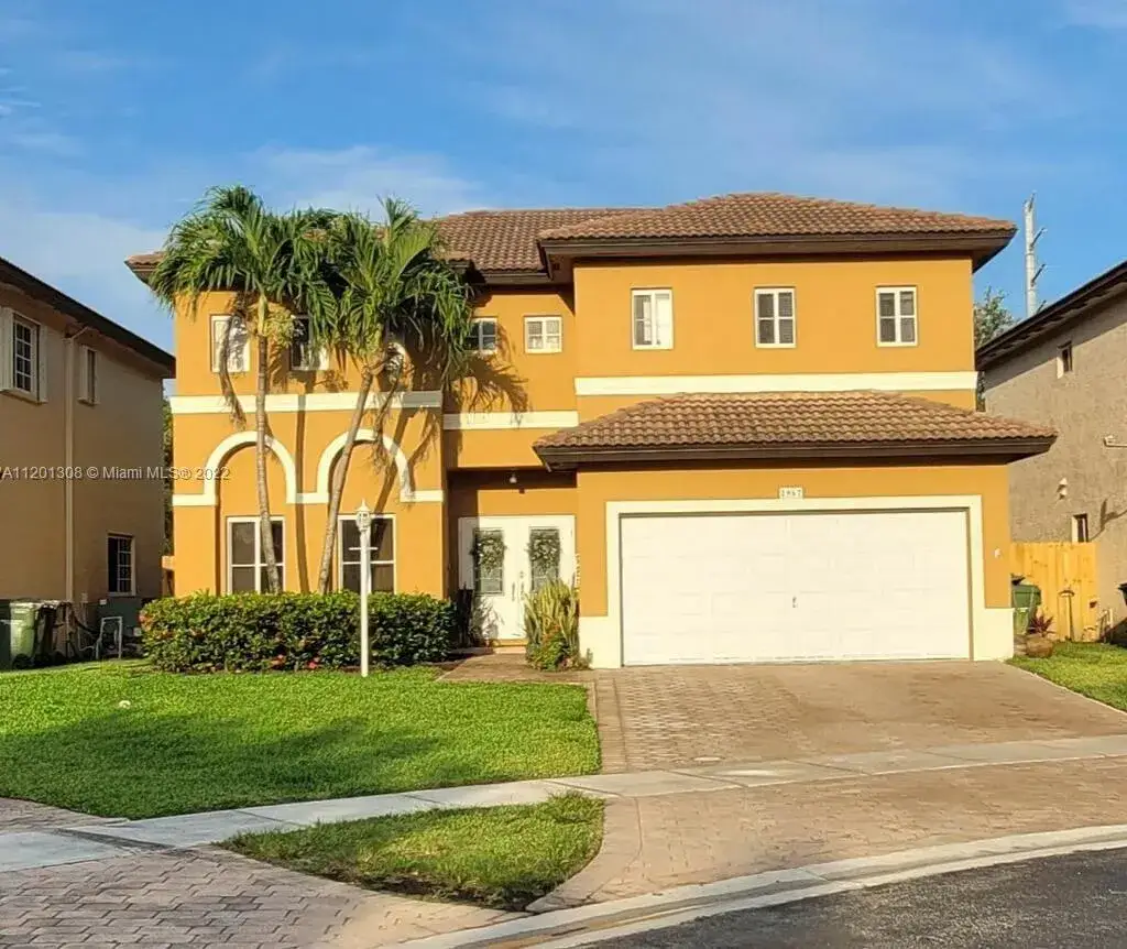 3 bedroom 3 bath Residential Lease for rent at 2967 NE 42nd Ave, Homestead FL 33033