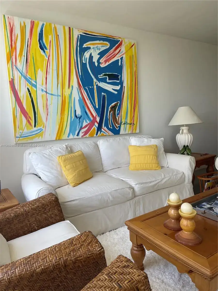 2 bedroom 2 bath Residential for sale at 520 Brickell Key Dr # A513, Miami FL 33131