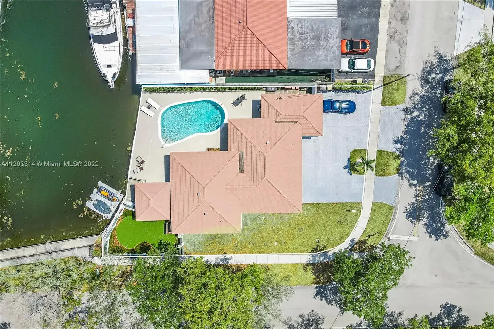 3 bedroom 2 bath Residential Lease for rent at 12951 Auralia Rd, North Miami FL 33181