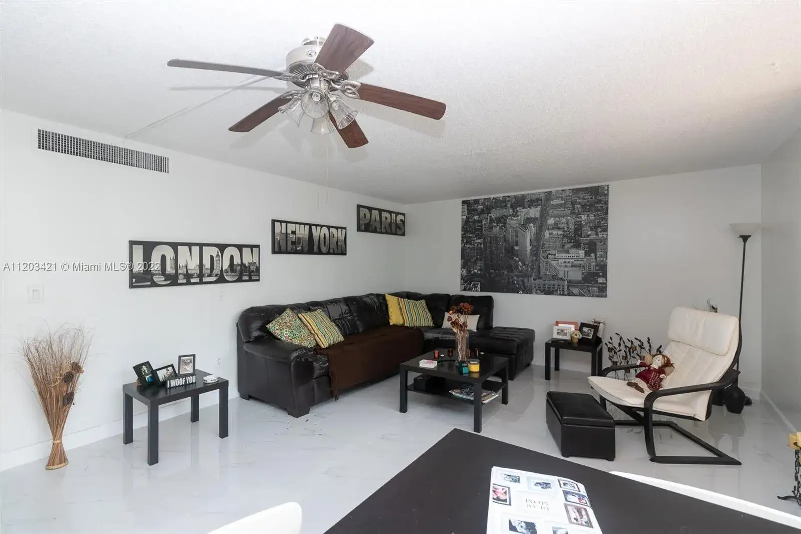 3 bedroom 2 bath Residential for sale at 20301 NE 30th Ave # 5, Aventura FL 33180