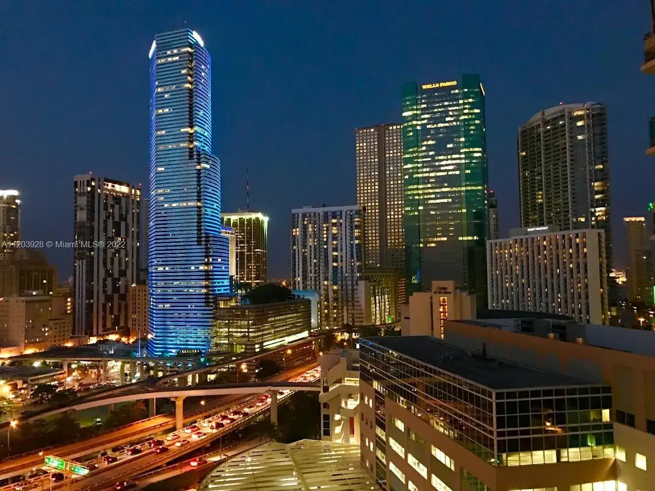 2 bedroom 2 bath Residential for sale at 350 S Miami Ave # 1805, Miami FL 33130