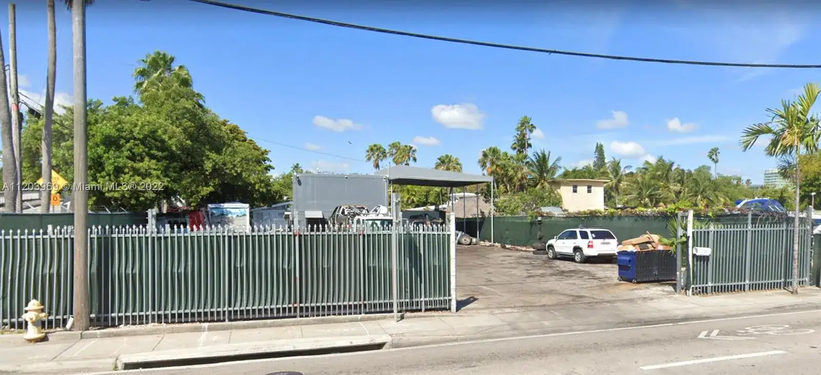 Commercial Sale for sale at 700 NW 7th Ave, Miami FL 33136