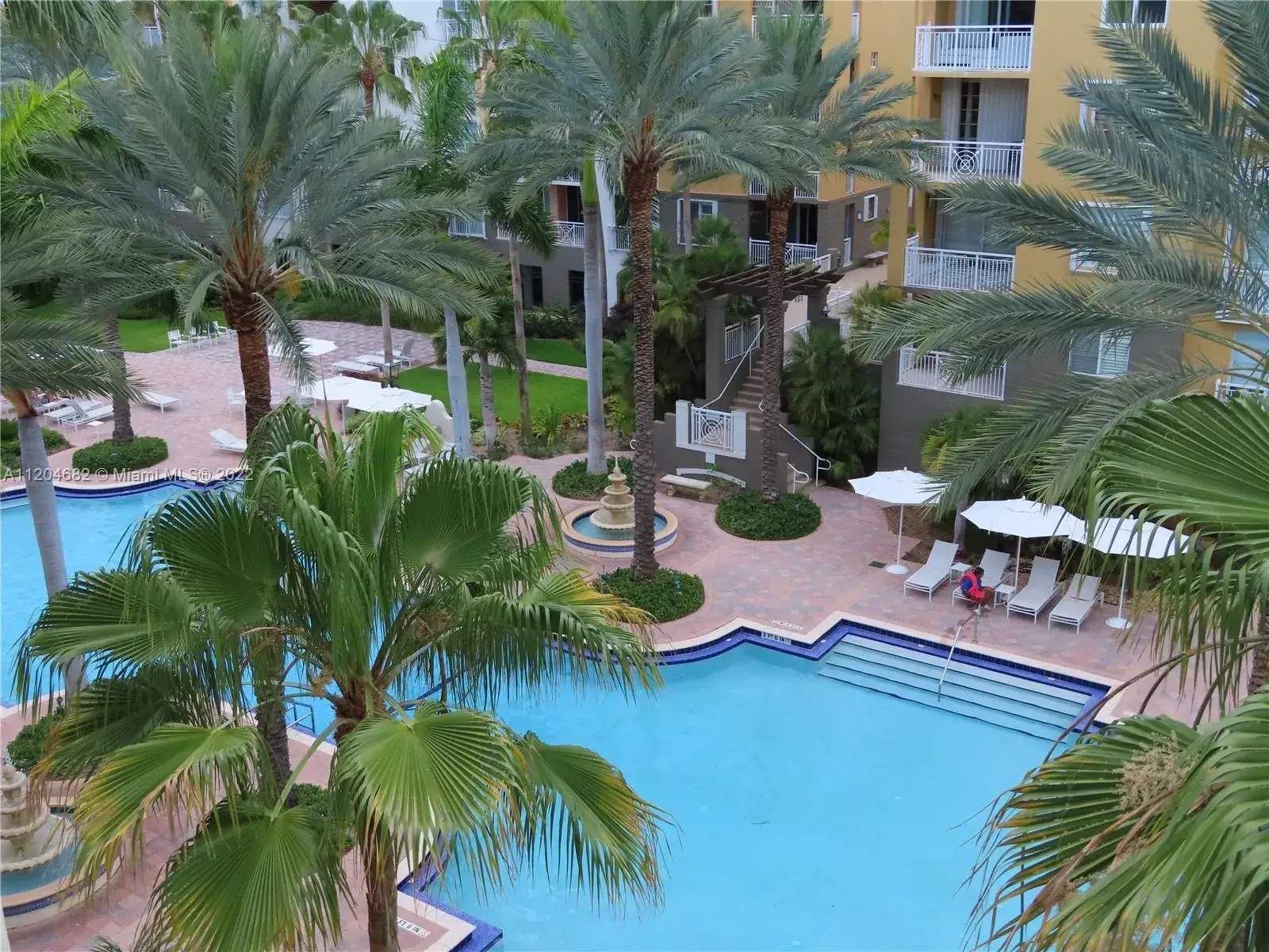 2 bedroom 2 bath Residential Lease for rent at 145 Jefferson Ave # 445, Miami Beach FL 33139
