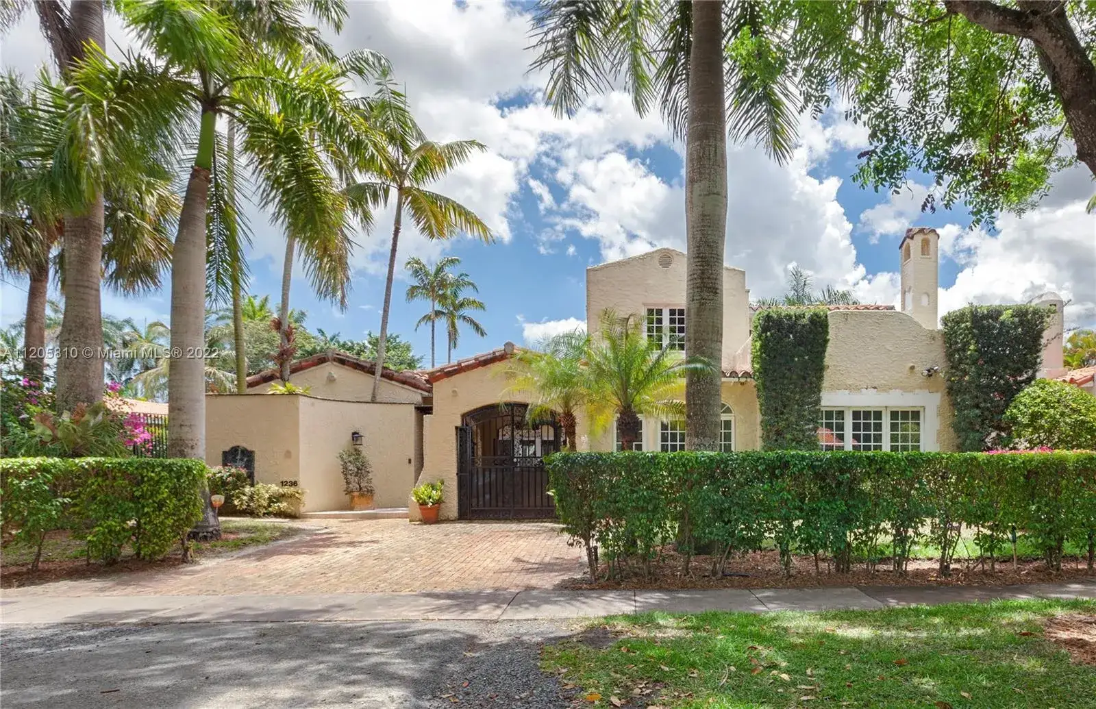 4 bedroom 4 bath Residential for sale at 1236 Obispo Ave, Coral Gables FL 33134