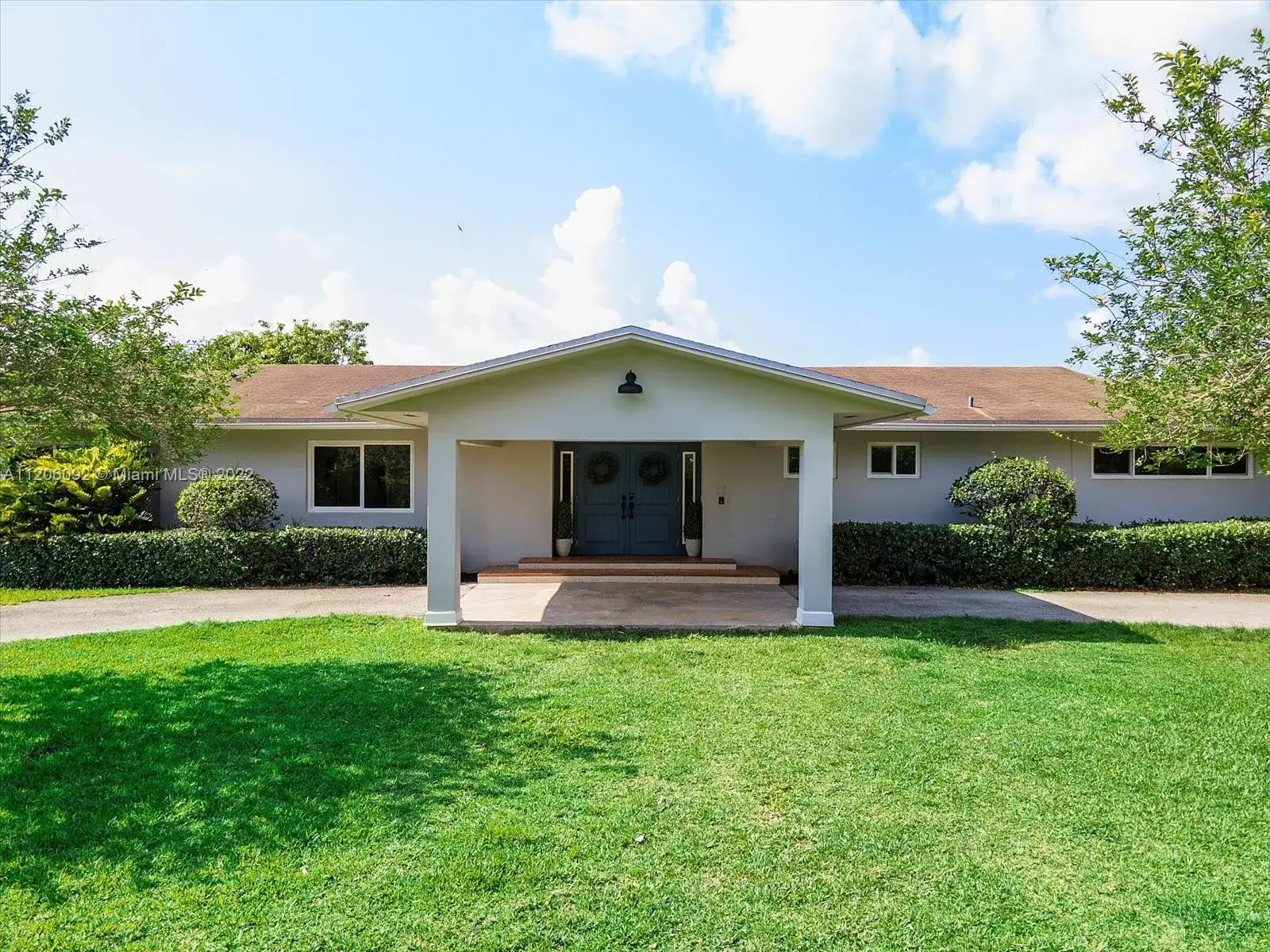 6 bedroom 2 bath Residential for sale at 17300 SW 294th St, Homestead FL 33030