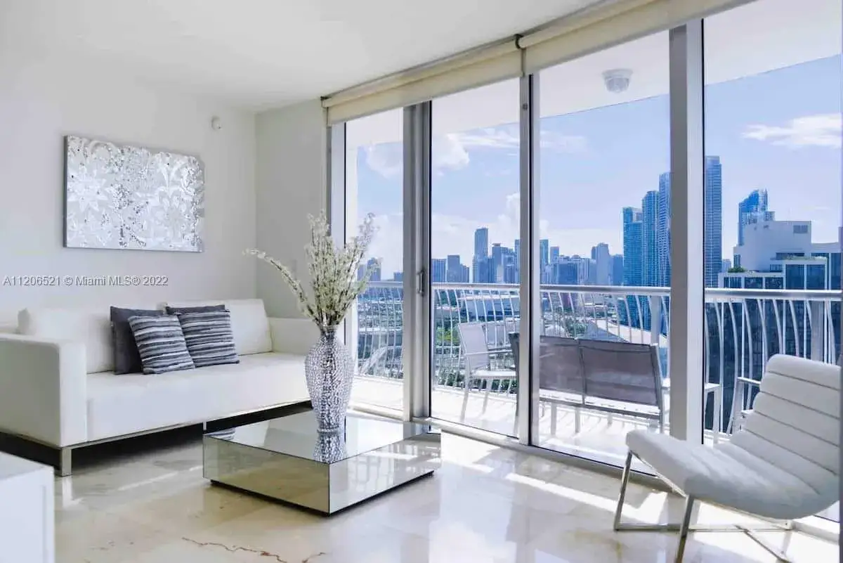 2 bedroom 2 bath Residential Lease for rent at 1750 N Bayshore Dr # 2914, Miami FL 33132