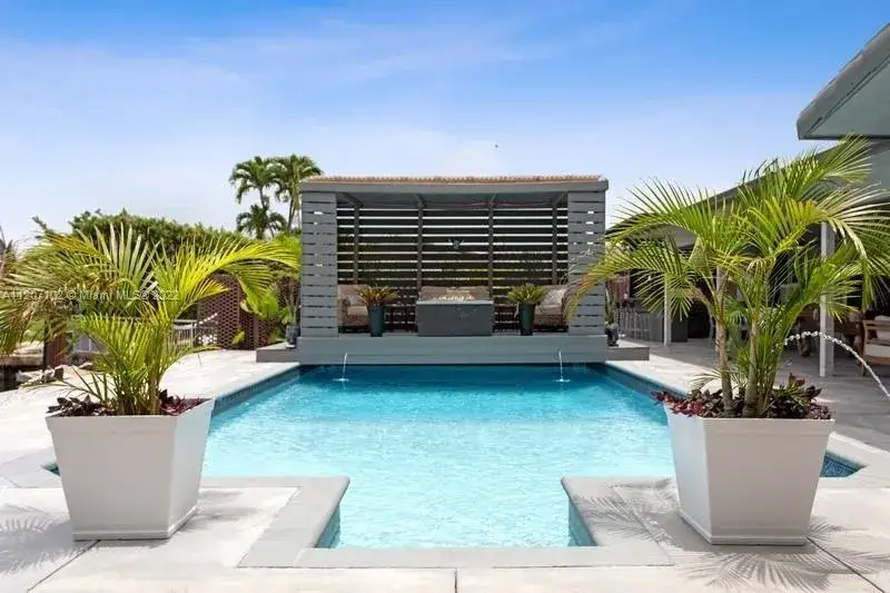 3 bedroom 2 bath Residential for sale at 16409 NE 31st Ave, North Miami Beach FL 33160