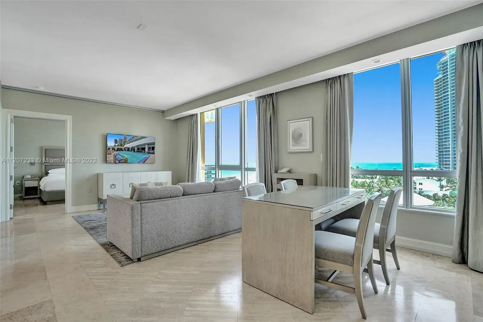 1 bedroom 1 bath Residential Lease for rent at 101 Ocean Dr # 906, Miami Beach FL 33139