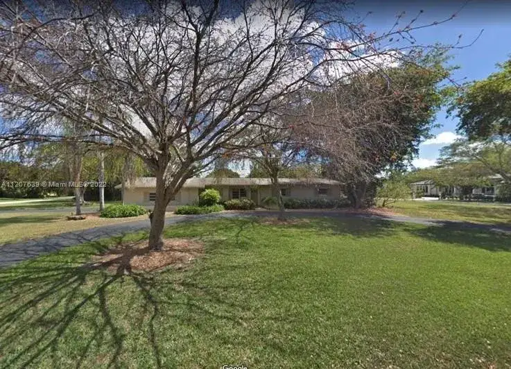 7 bedroom 8 bath Residential for sale at 11001 SW 65th Ave, Pinecrest FL 33156