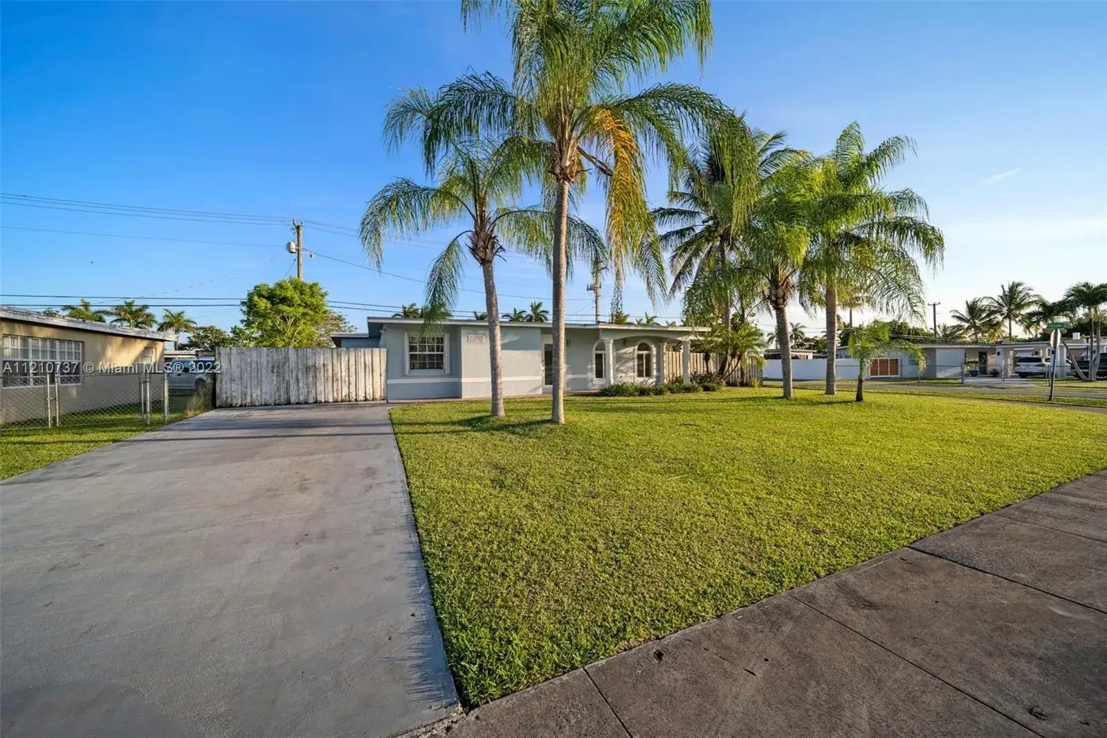 4 bedroom 2 bath Residential for sale at 14760 Lincoln Dr, Homestead FL 33033