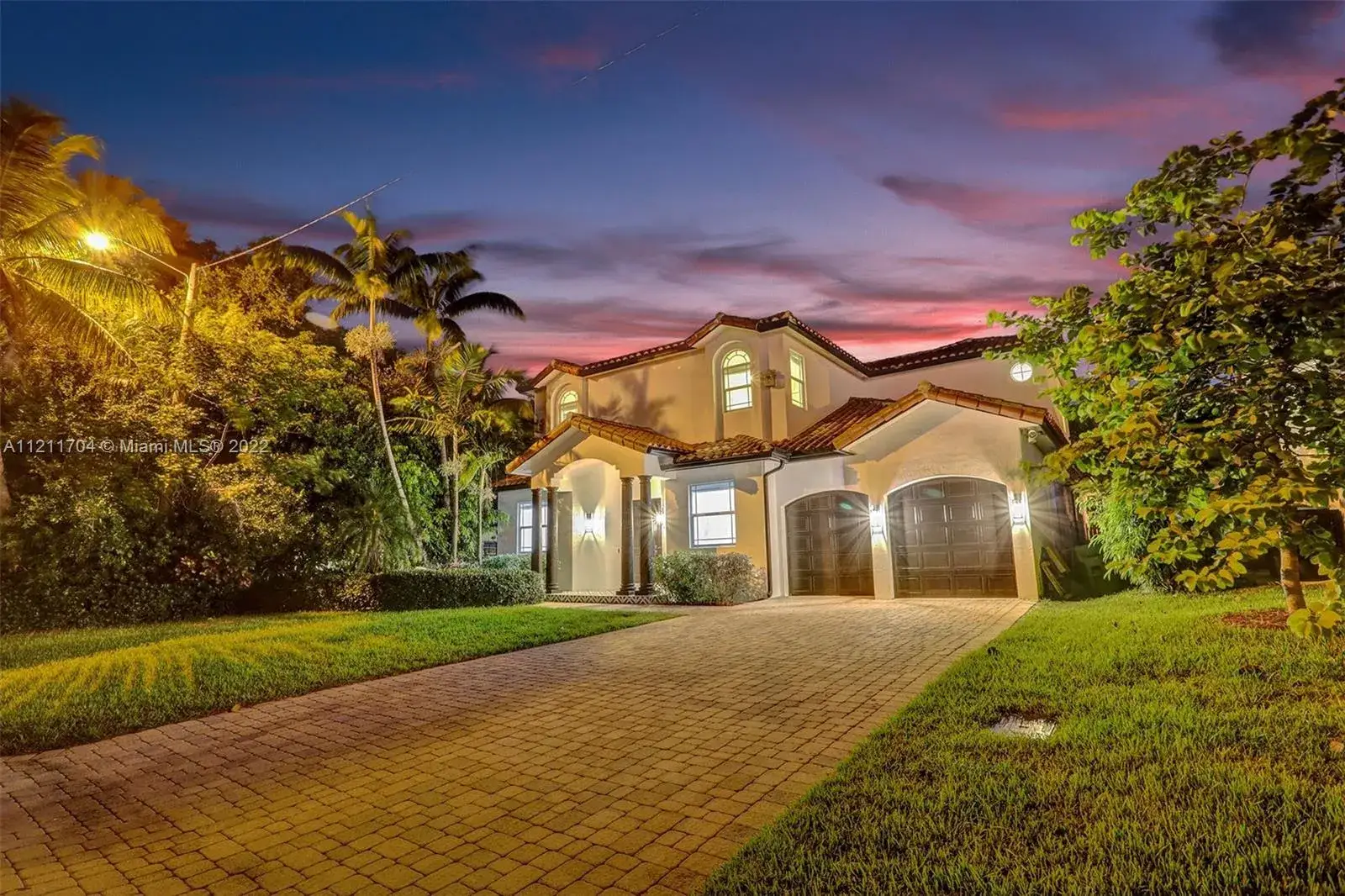 6 bedroom 5 bath Residential for sale at 1207 SW 21st St, Fort Lauderdale FL 33315