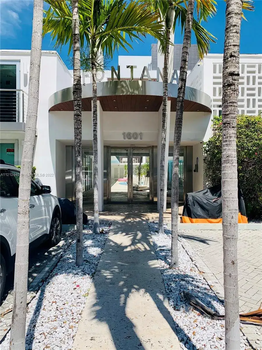 1 bedroom 1 bath Residential Lease for rent at 1601 West Ave # 112, Miami Beach FL 33139