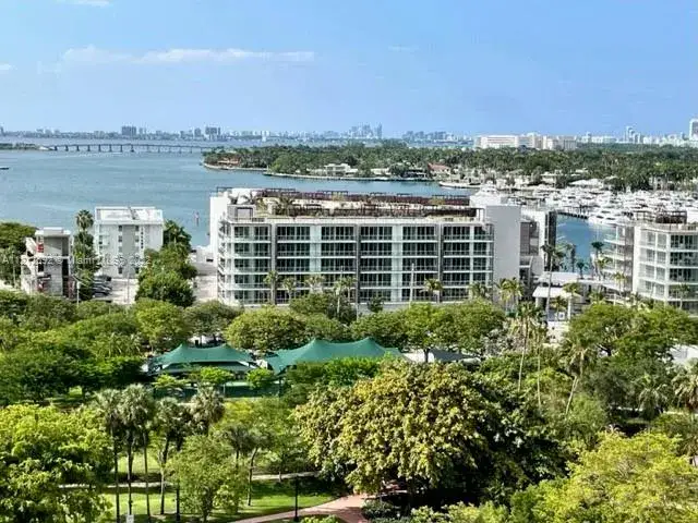2 bedroom 2 bath Residential for sale at 9 Island Ave # 1409, Miami Beach FL 33139