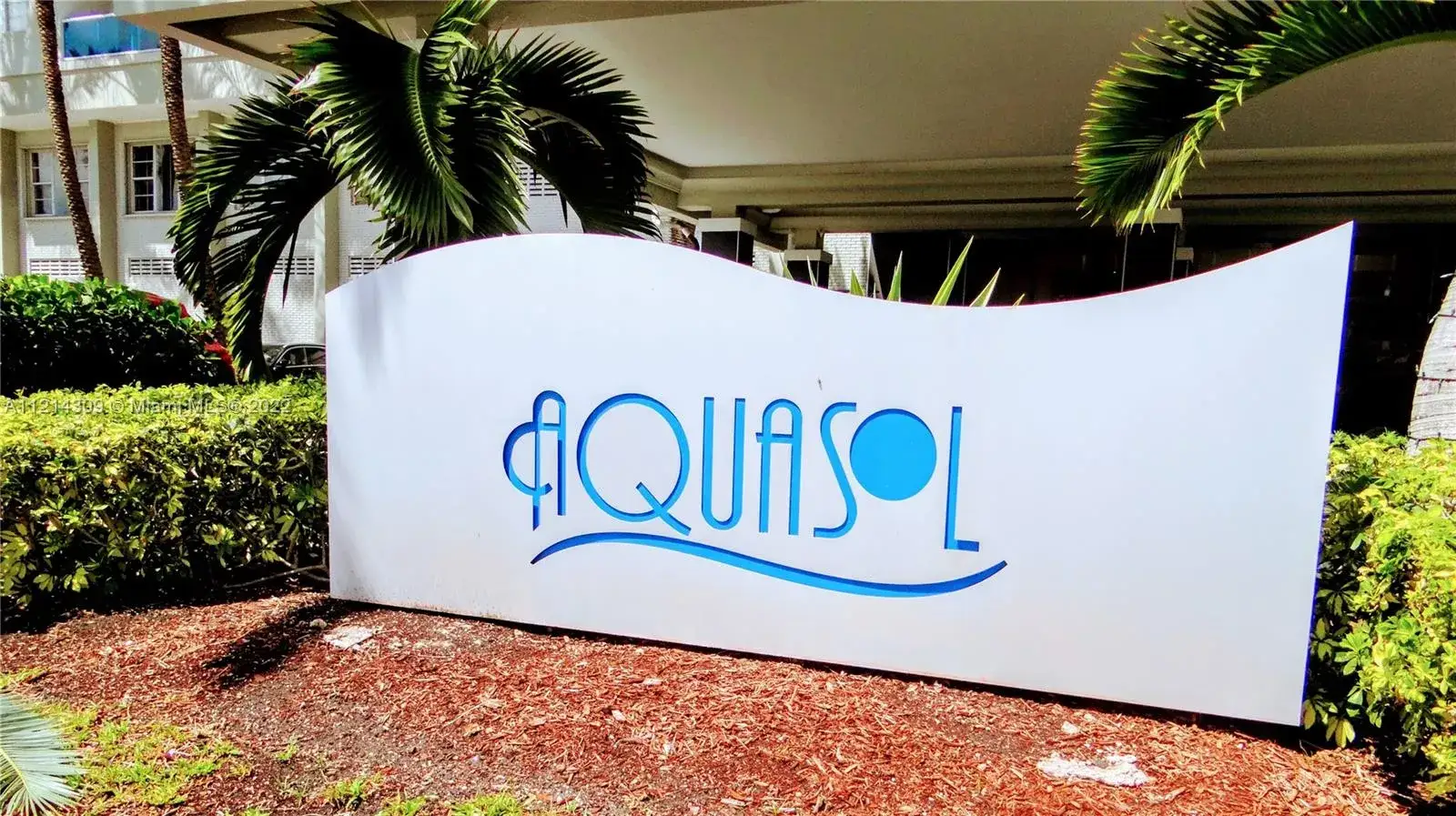 2 bedroom 2 bath Residential Lease for rent at 6770 Indian Creek Dr # 7O, Miami Beach FL 33141