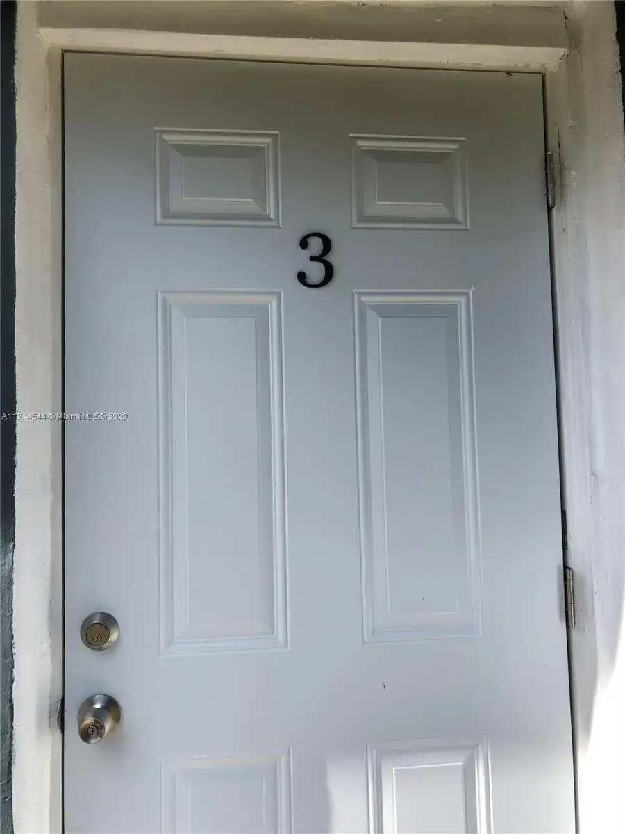 Residential Income for sale at 612 NW 2nd Ave, Hallandale Beach FL 33009