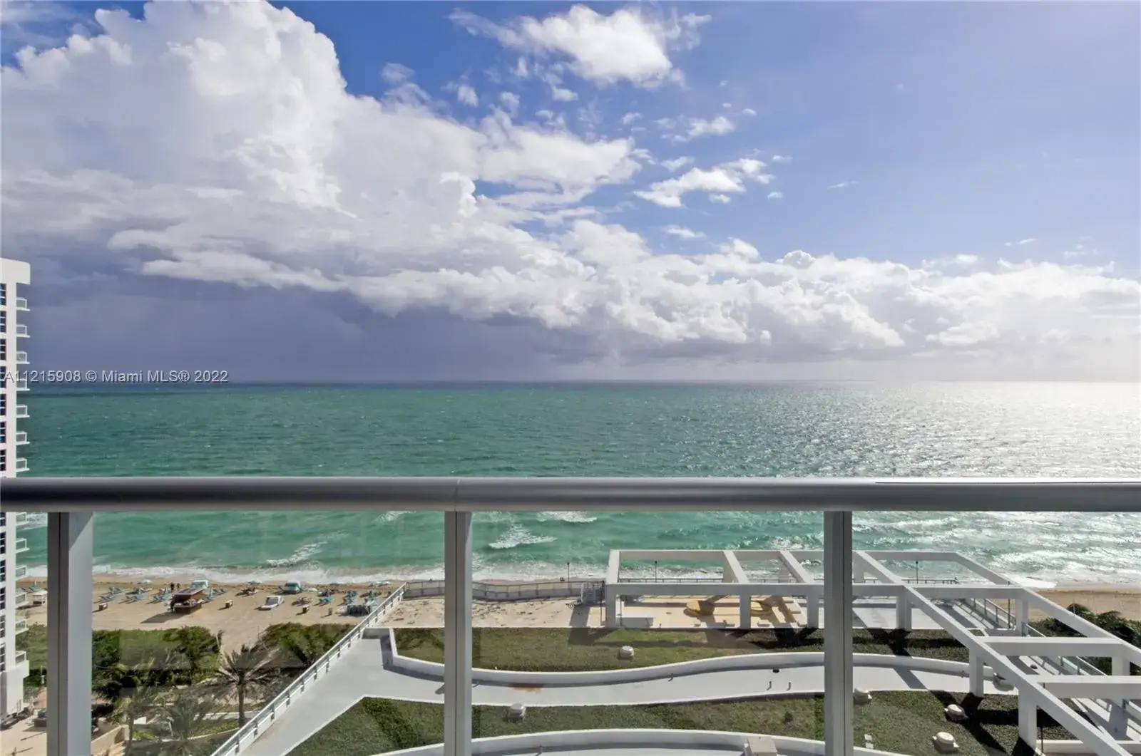 1 bedroom 1 bath Residential for sale at 6799 Collins Ave # 1103, Miami Beach FL 33141