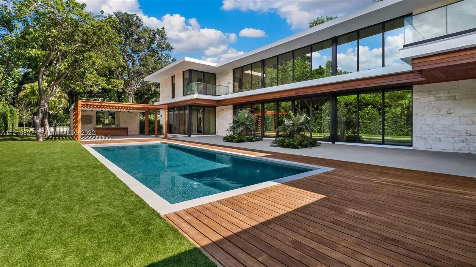 7 bedroom 6 bath Residential for sale at 9261 School House Rd, Coral Gables FL 33156