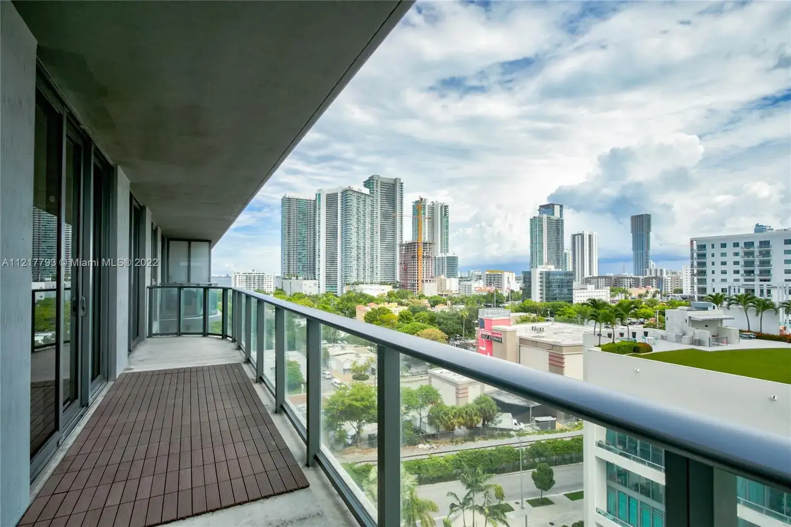 2 bedroom 2 bath Residential Lease for rent at 121 NE 34th St # 902, Miami FL 33137