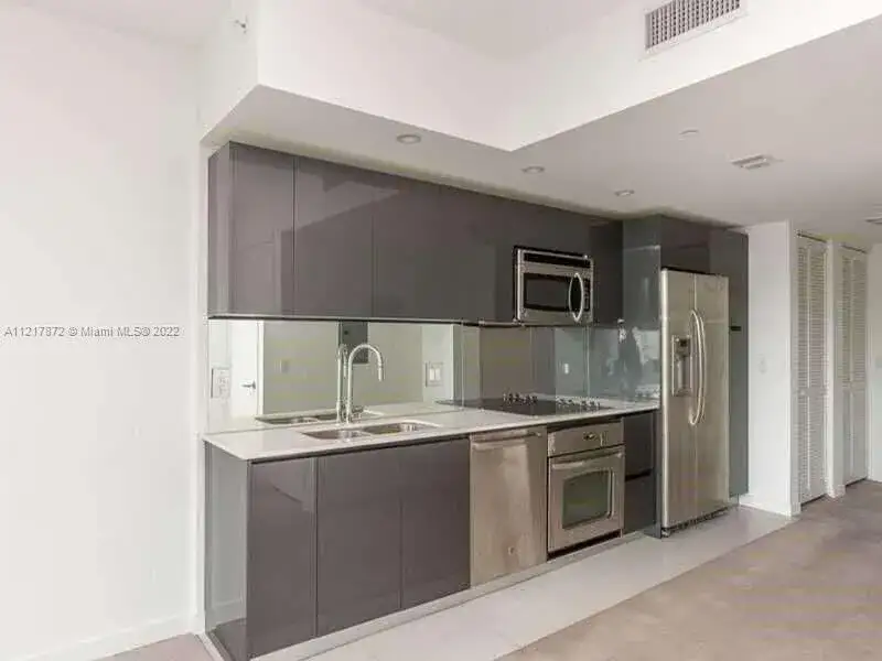 1 bath Residential for sale at 31 SE 6th St # 1905, Miami FL 33131