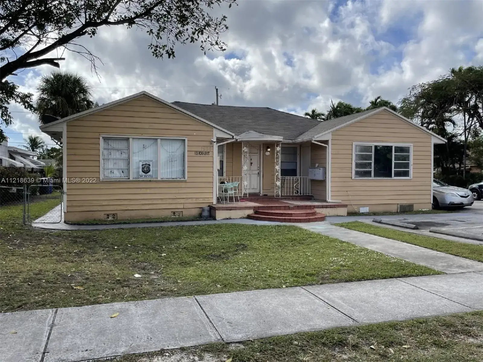 Land/Boat Docks for sale at 1928 Mckinley St, Hollywood FL 33020