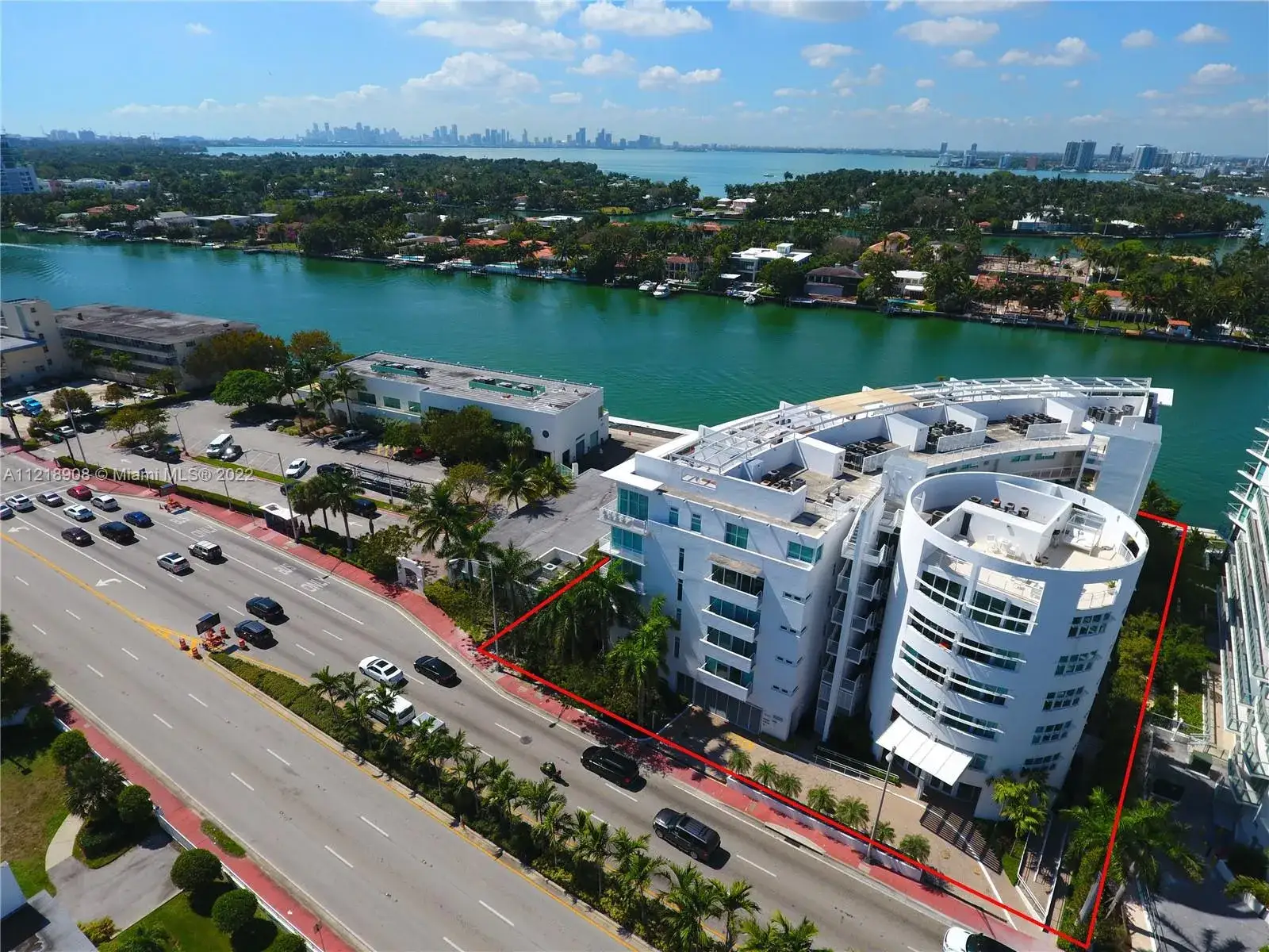 2 bedroom 2 bath Residential for sale at 6580 Indian Creek Dr # 406, Miami Beach FL 33141