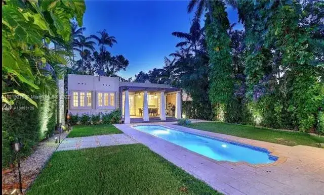 3 bedroom 3 bath Residential for sale at 1225 Alhambra Cir, Coral Gables FL 33134