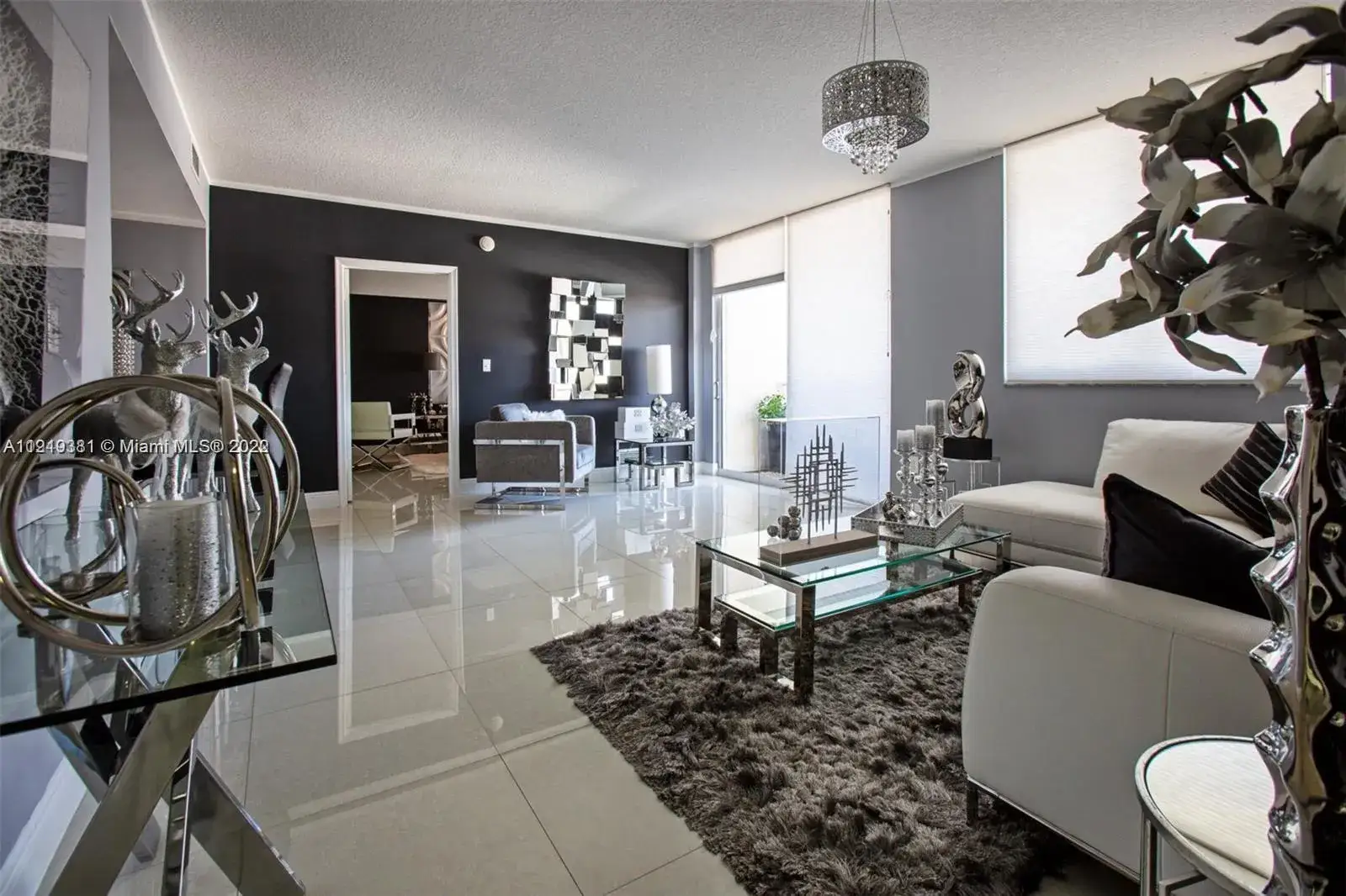 3 bedroom 2 bath Residential for sale at 18800 NE 29th Ave # 614, Aventura FL 33180
