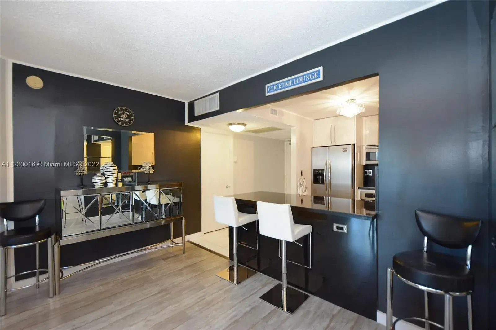 1 bath Residential Lease for rent at 2301 Collins Ave # 414, Miami Beach FL 33139
