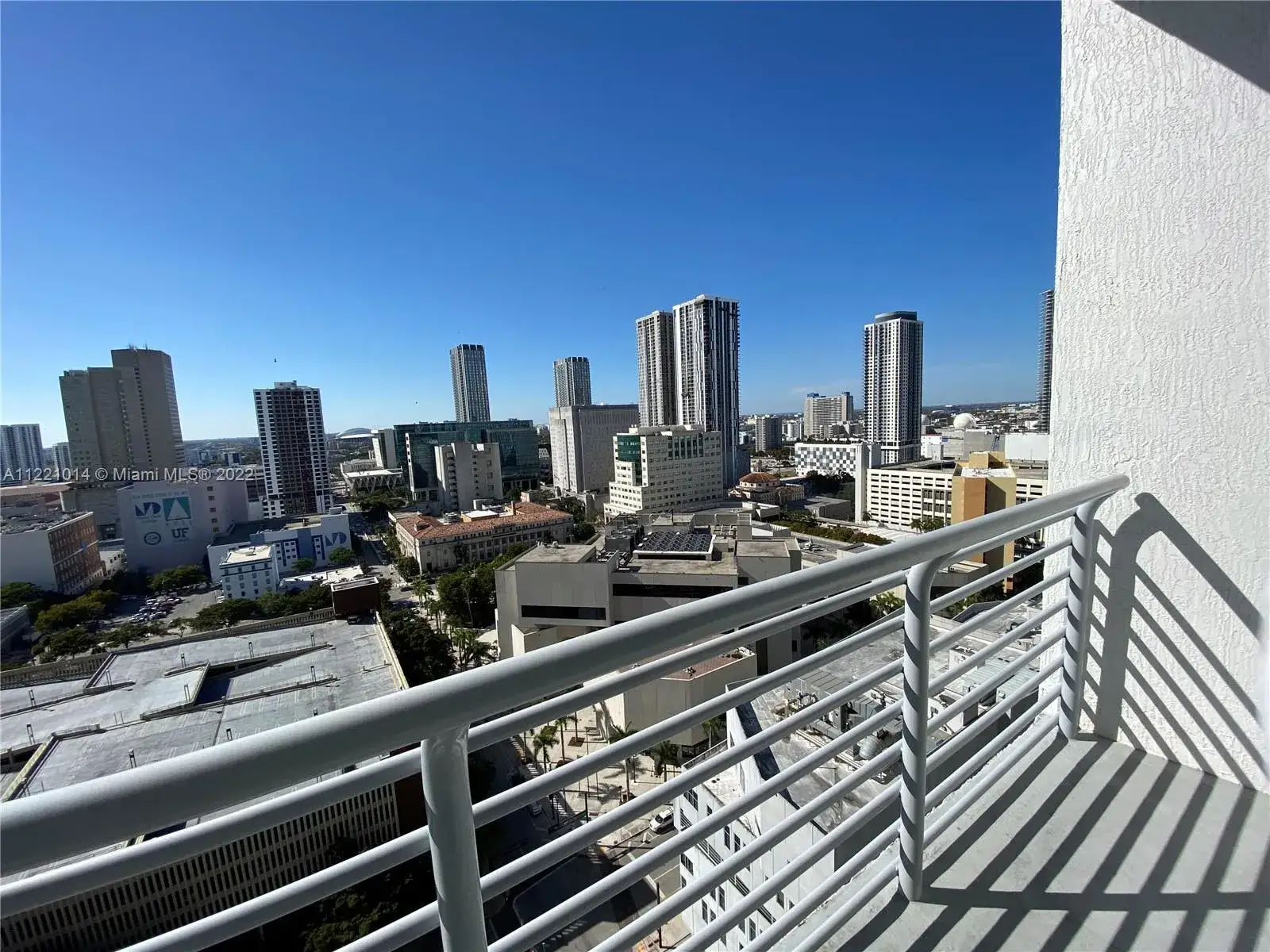 1 bedroom 1 bath Residential for sale at 234 NE 3rd St # 2203, Miami FL 33132