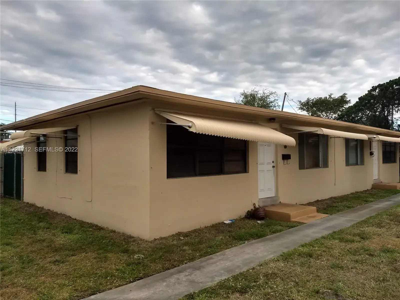 2212 Johnson St, Hollywood FL 33020