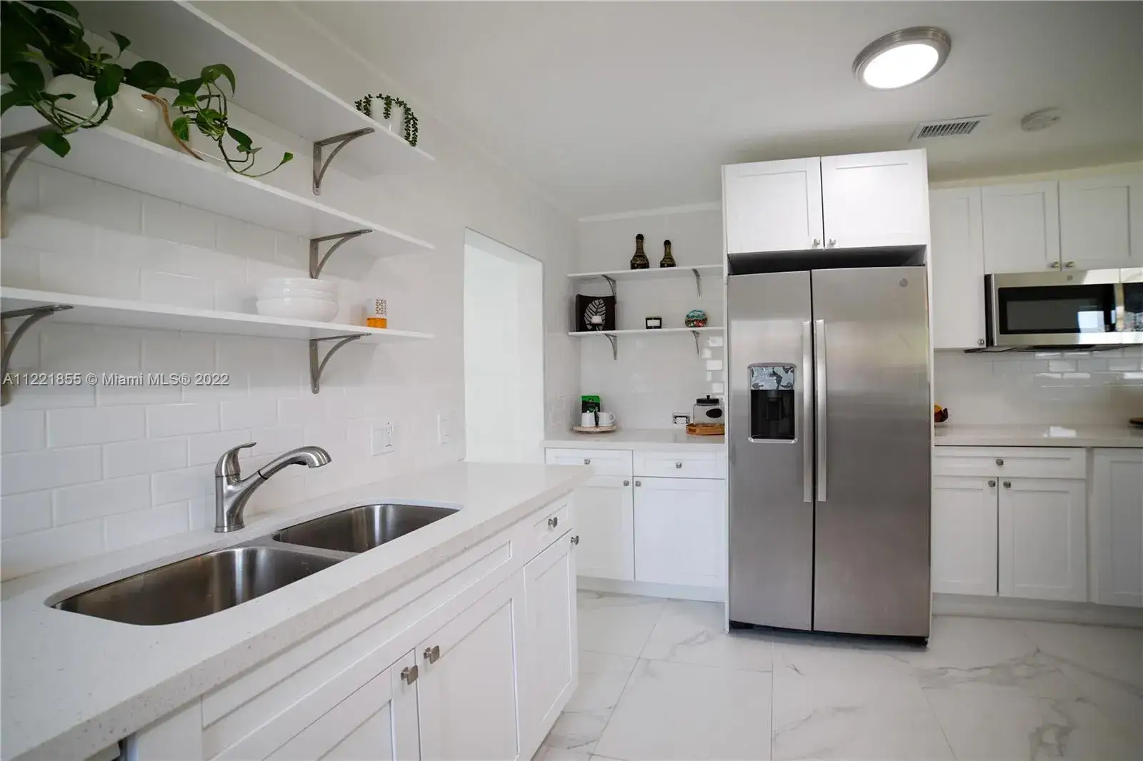 4 bedroom 2 bath Residential for sale at 810 NW 21st Ct, Miami FL 33125