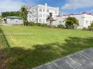 Commercial Land for sale at 512 SW 6th Ave, Miami FL 33130