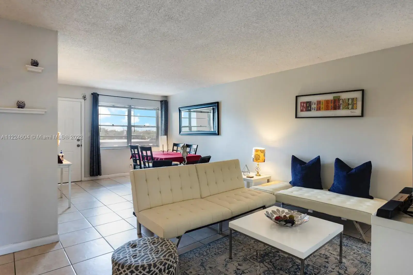 1 bedroom 1 bath Residential Lease for rent at 7620 Carlyle Ave # 404, Miami Beach FL 33141