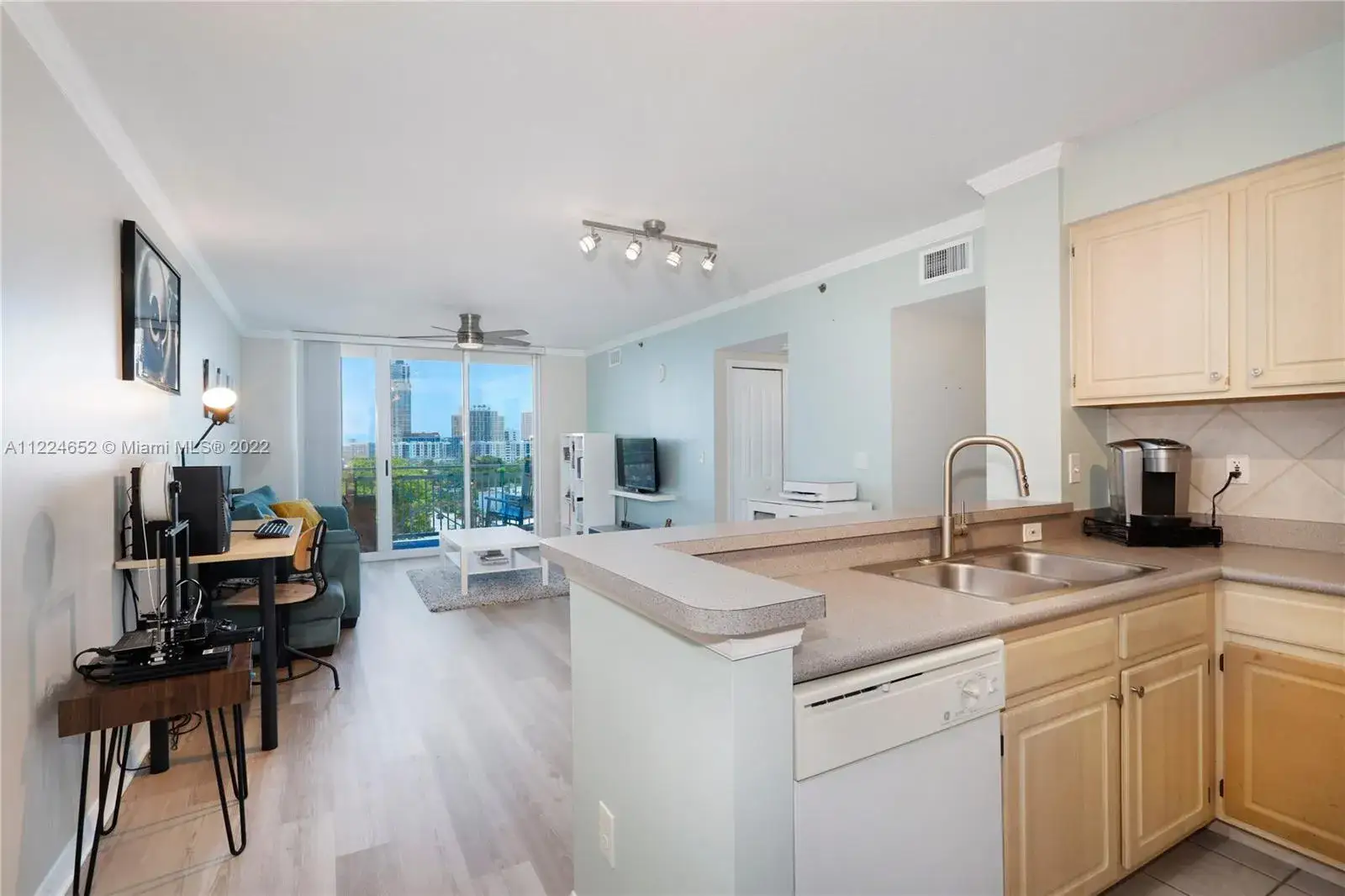 2 bedroom 2 bath Residential for sale at 2665 SW 37th Ave # 906, Miami FL 33133
