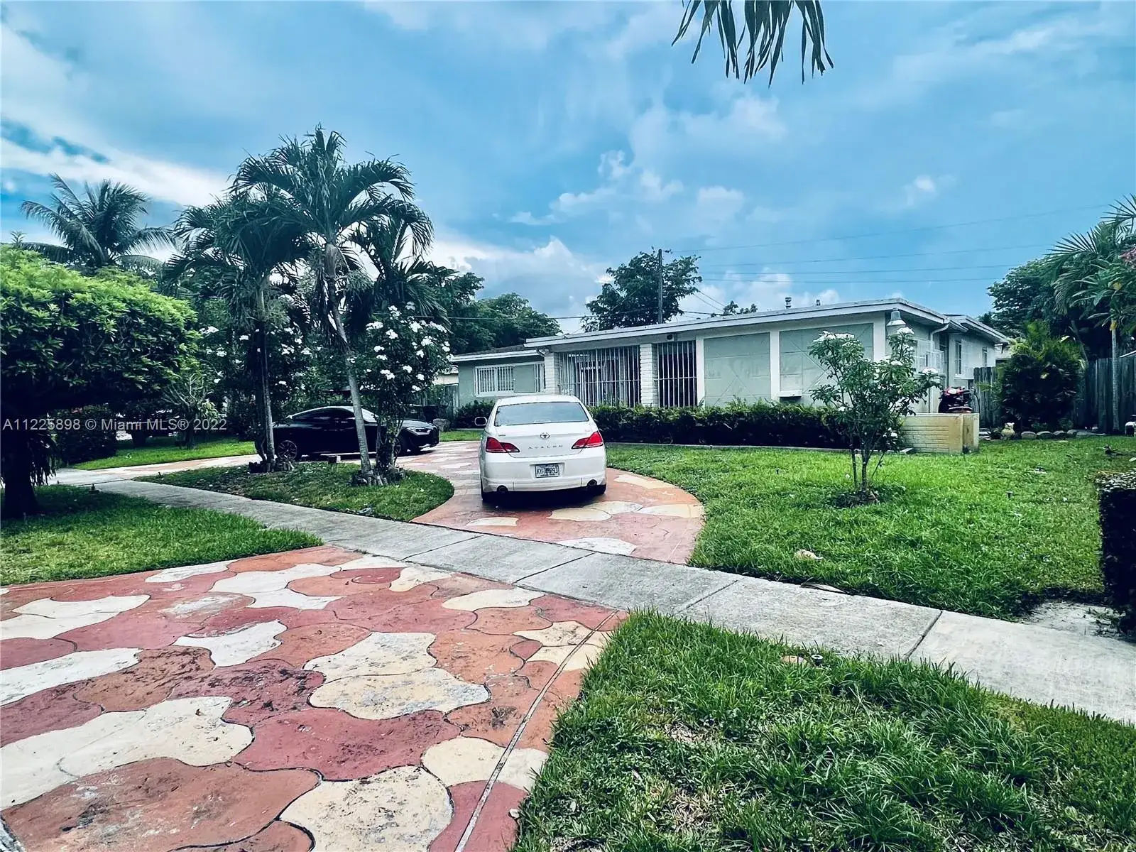 5 bedroom 3 bath Residential for sale at 13230 NE Miami Ct, North Miami FL 33161