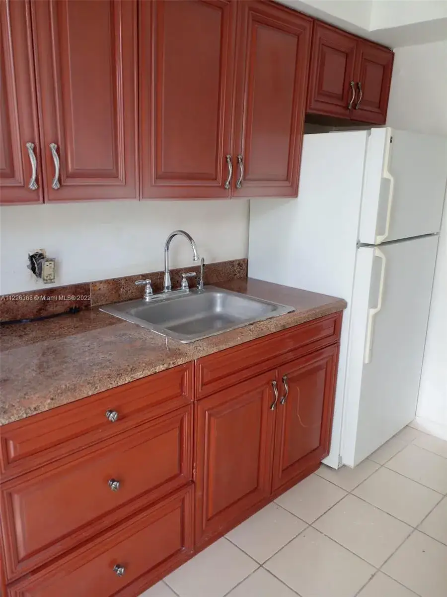 2 bedroom 1 bath Residential for sale at 1255 Marseille Dr # 21, Miami Beach FL 33141