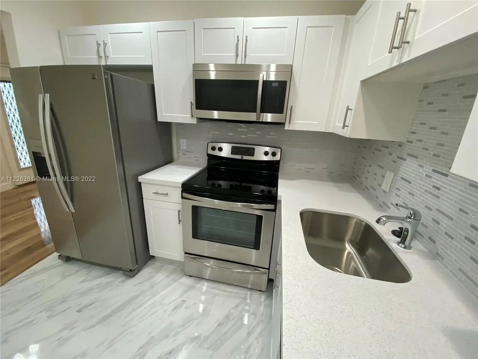 2 bedroom 1 bath Residential for sale at 13250 SW 4th Ct # 405G, Pembroke Pines FL 33027