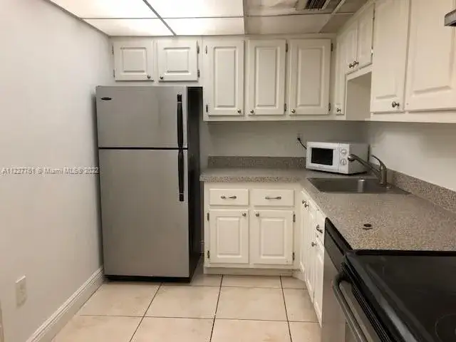 1 bedroom 1 bath Residential for sale at 1805 Sans Souci Blvd # 122, North Miami FL 33181