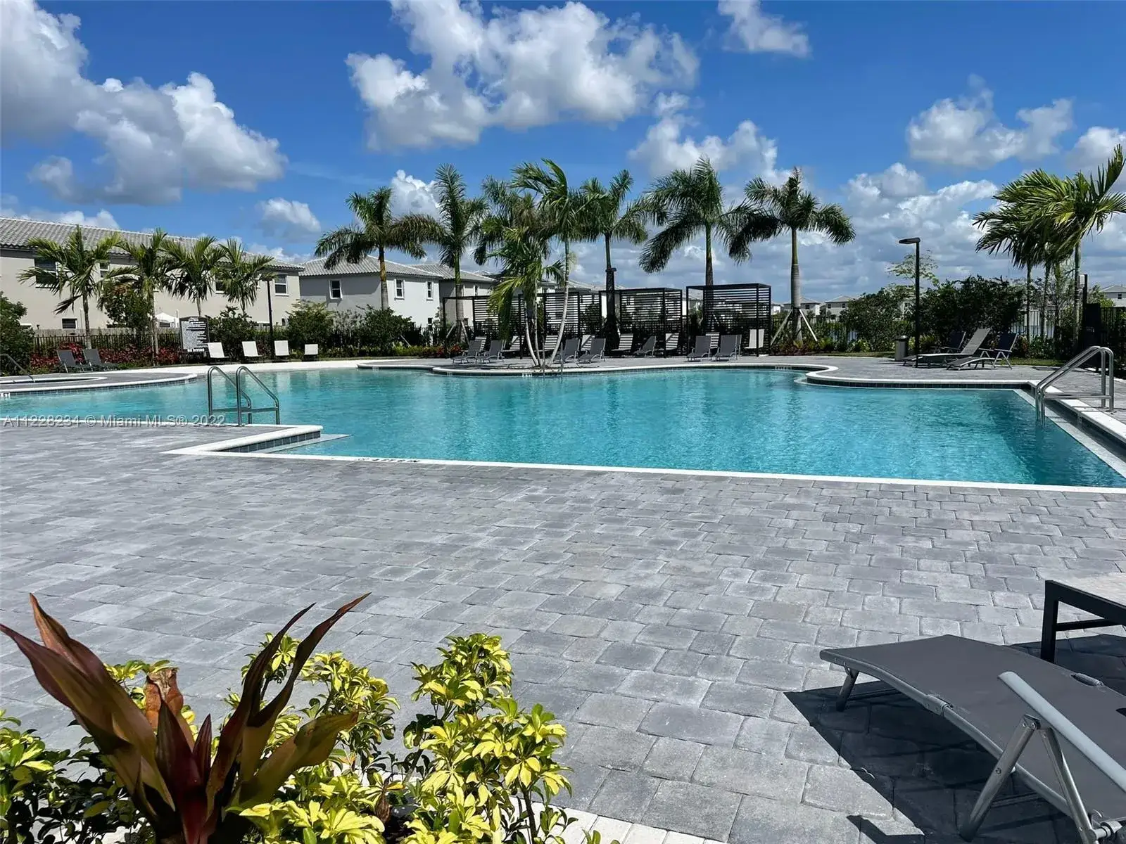 3 bedroom 2 bath Residential for sale at 1586 SE 27th Ter # 1586, Homestead FL 33035