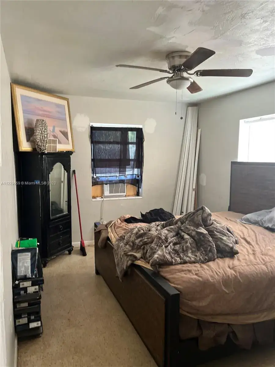 2 bedroom 1 bath Residential Lease for rent at 2631 Lincoln St, Hollywood FL 33020