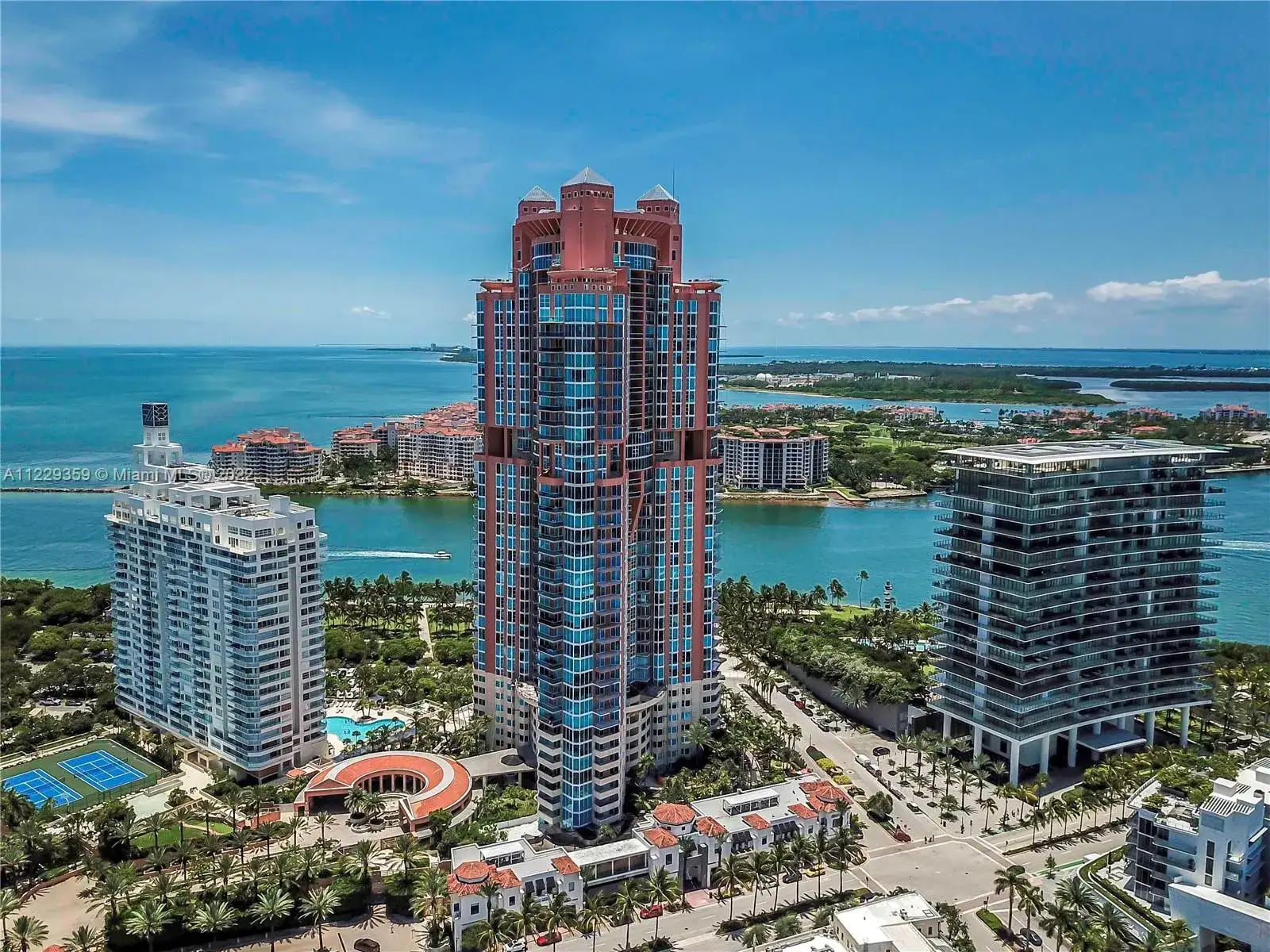 2 bedroom 2 bath Residential for sale at 300 S Pointe Dr # 2104, Miami Beach FL 33139