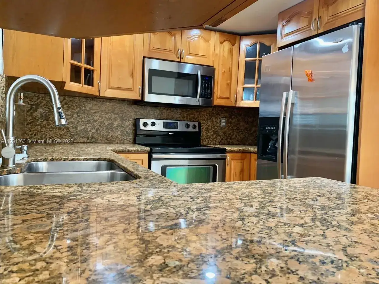 3 bedroom 2 bath Residential for sale at 130 SW 108th Ave # J1, Sweetwater FL 33174