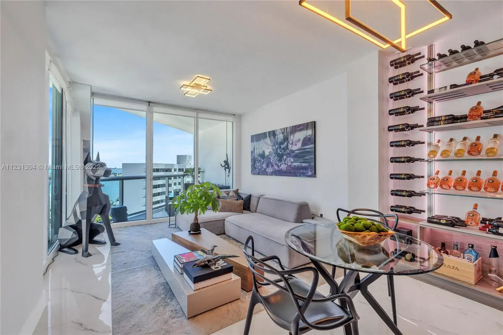 1 bedroom 1 bath Residential for sale at 480 NE 30th St # 904, Miami FL 33137