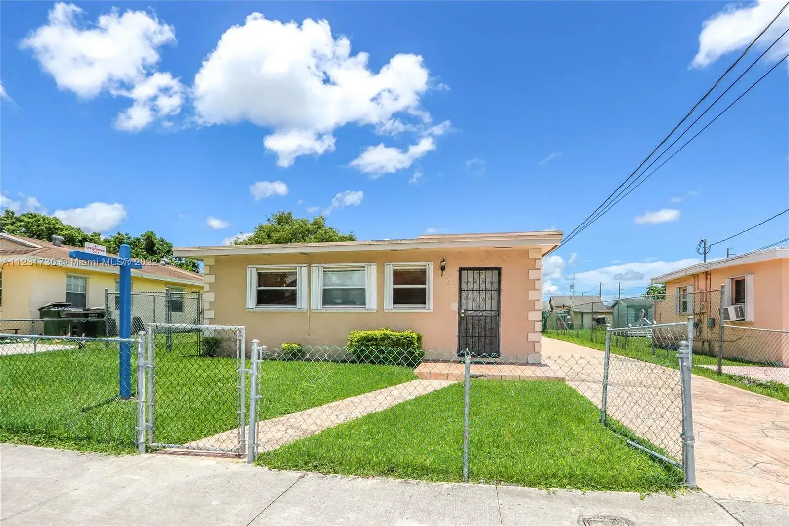 4 bedroom 2 bath Residential for sale at 725 SW 12th Ave, Homestead FL 33030